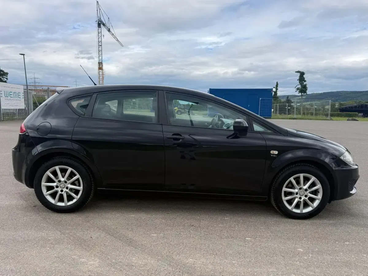 Gebraucht Seat Leon Stylance 125 PS (91 kW) 2010 Schwarz Kleinwagen