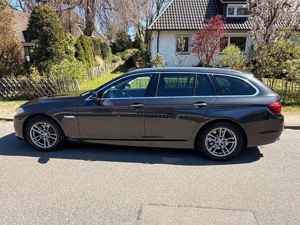 Gebraucht BMW 525 218 PS (160 kW) 2015 Grau Kombi