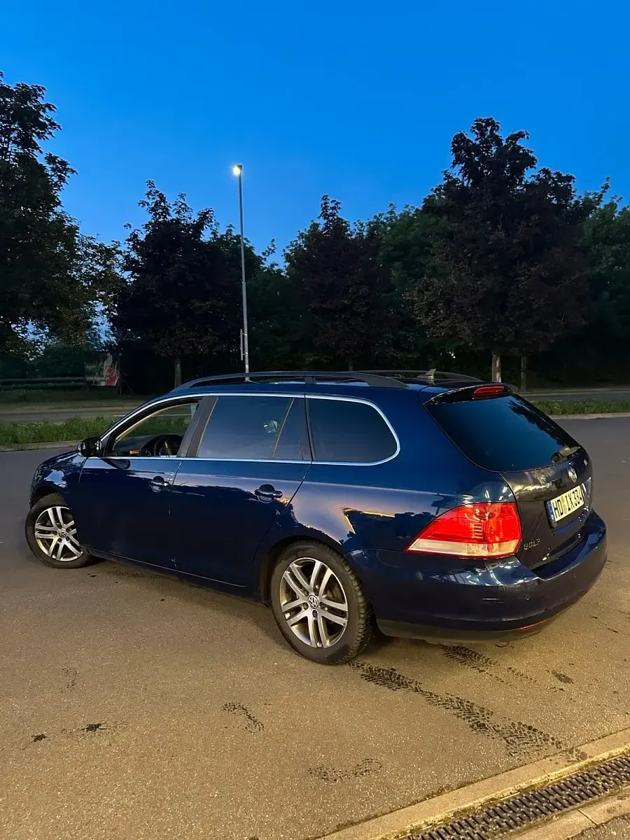 Gebraucht VW Golf VI 140 PS (102 kW) 2008 Blau Kleinwagen