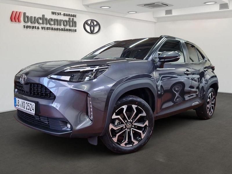Grau Gebraucht 2025 Toyota Yaris Cross SUV | 29.700 € (Guter Preis) - Bild 1/4