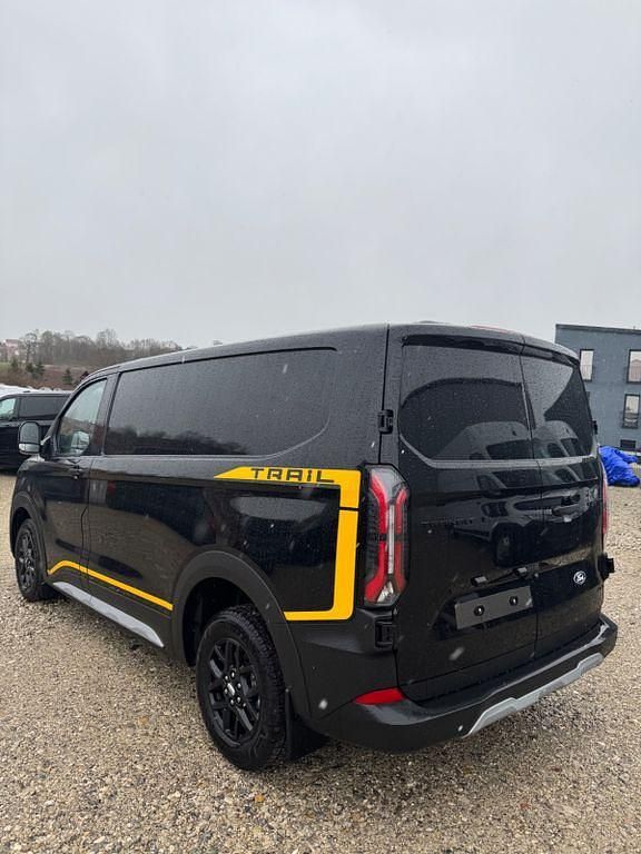 Neu Ford Transit Custom 170 PS (125 kW) 2025 Schwarz Van / Kleinbus