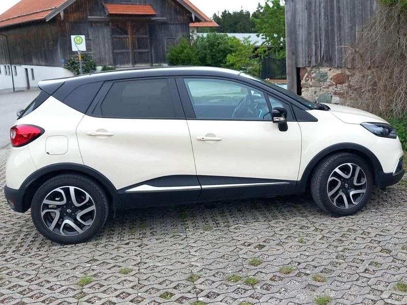 Beige Gebraucht 2016 Renault Captur SUV | 10.800 € (Guter Preis) - Bild 1/4