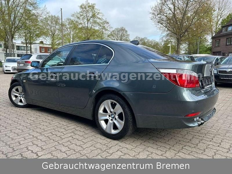 Usata BMW 525 Performance 192 CV (141 kW) 2004 Grigio Berlina