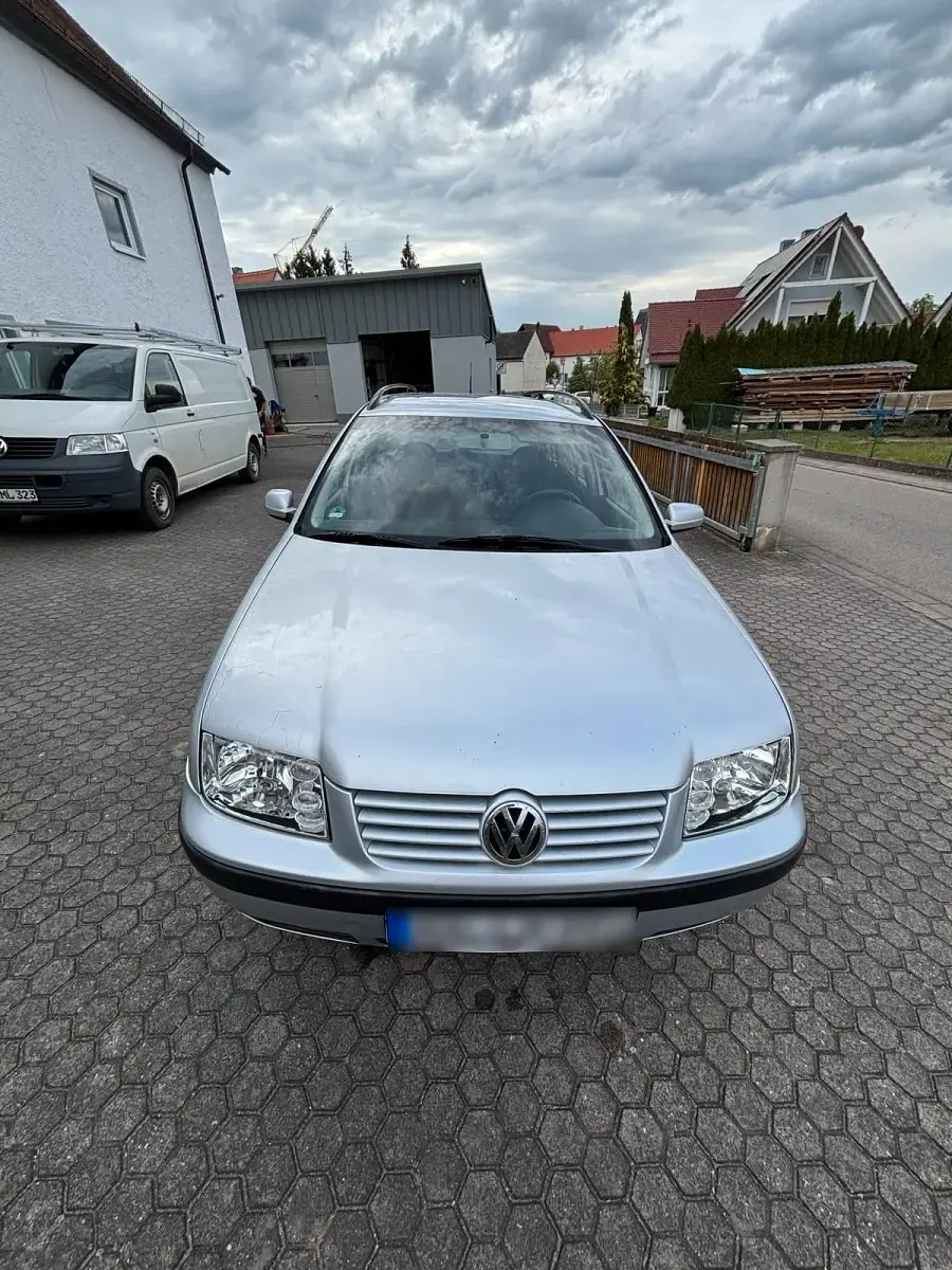 Gebraucht VW Bora 101 PS (74 kW) 2001 Silber Kombi