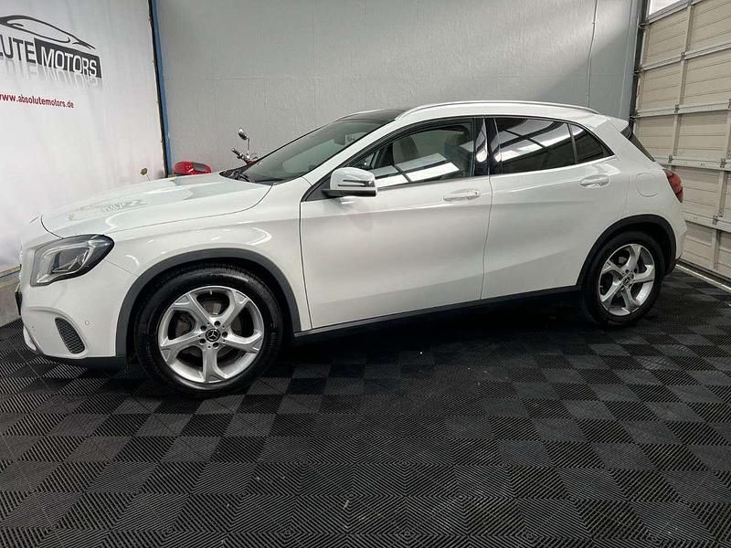 Gebraucht Mercedes GLA180 Urban 122 PS (89 kW) 2019 Polarweiss SUV