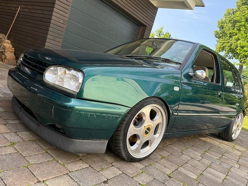Grün Gebraucht 1996 VW Golf III Kleinwagen | 2.599 € (Fairer Preis) - Bild 1/4