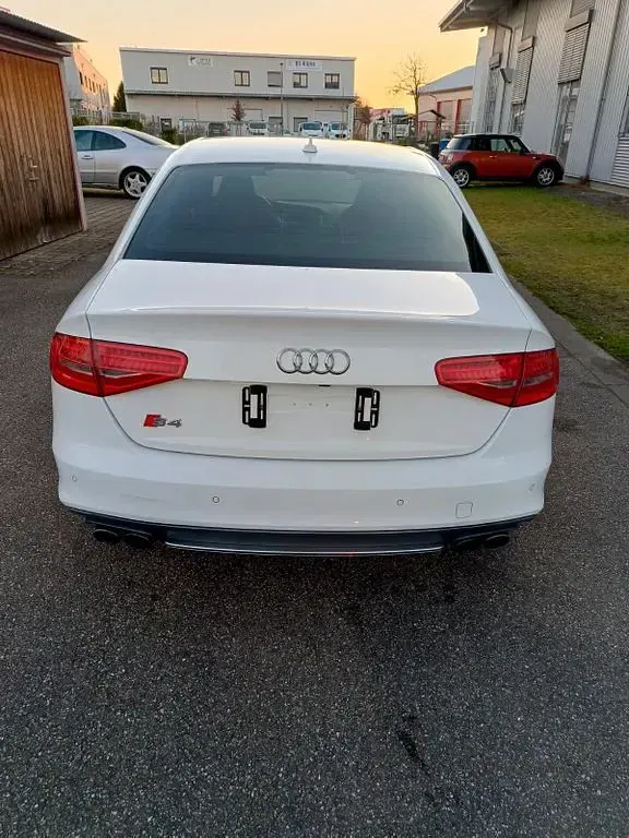 Gebraucht Audi S4 Sport 333 PS (244 kW) 2012 Weiß Limousine
