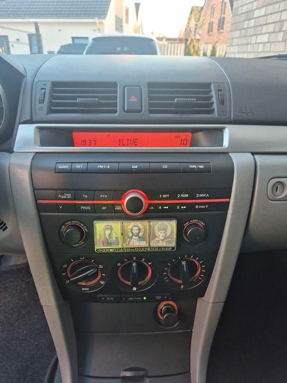 Gebraucht Mazda 3 Active 105 PS (77 kW) 2005 Rot Limousine