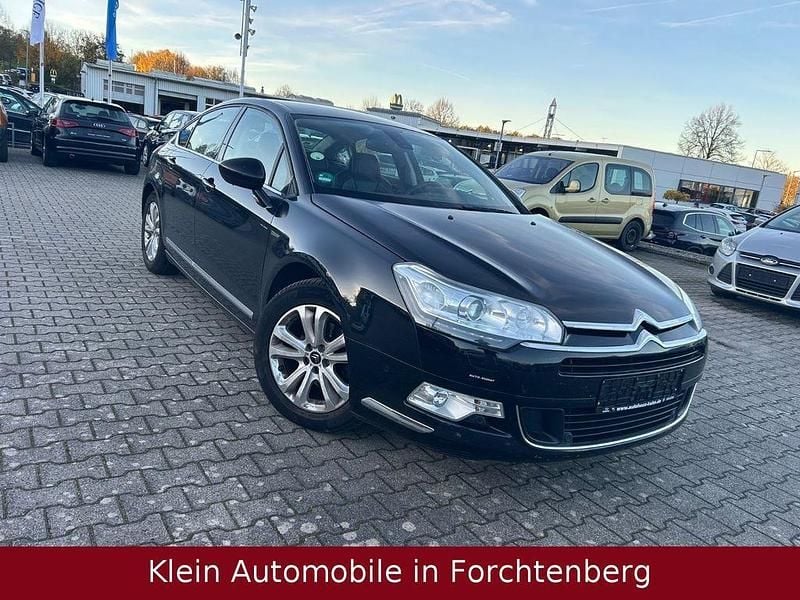 Lackierung schwarz perla nera/ Gebraucht 2014 Citroën C5 Exclusive Limousine | 7.990 € (Teuer) - Bild 1/4