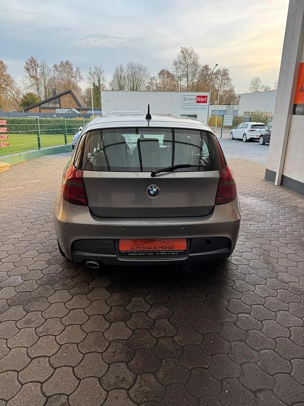Gebraucht BMW 118 Efficient Dynamics 143 PS (105 kW) 2011 Grau Kleinwagen