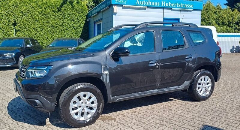 Schwarz Gebraucht 2022 Dacia Duster Comfort SUV | 15.980 € (Fairer Preis) - Bild 1/3