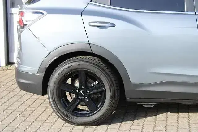 Gebraucht KGM Korando 139 kW (190 PS) 2024 Platinum gray metallic SUV