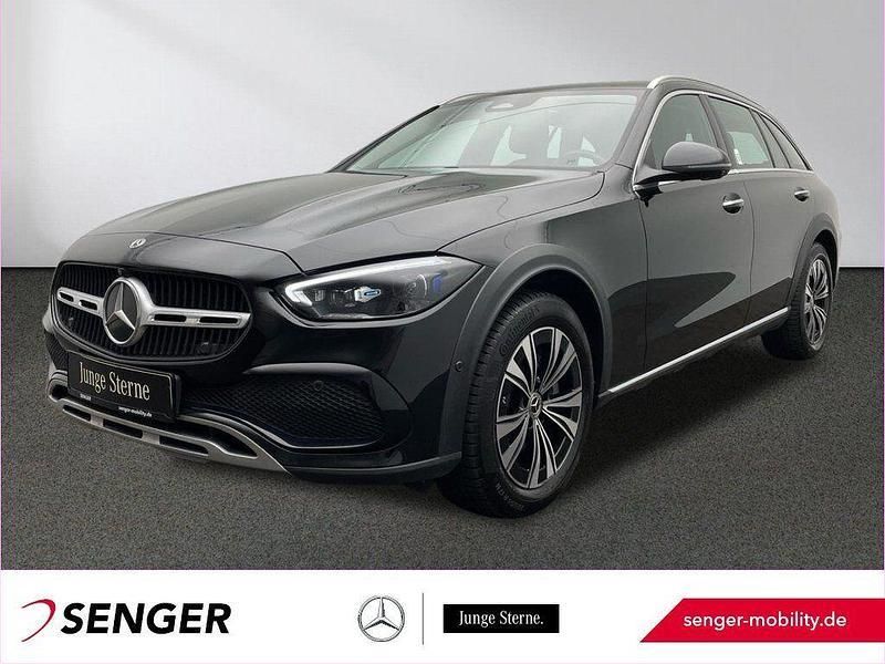 Schwarz Gebraucht 2023 Mercedes C220 Avantgarde Limousine | 43.680 € (Teuer) - Bild 1/4