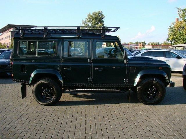 Gebraucht Land Rover Defender 122 PS (89 kW) 2014 Grün metallic Kombi