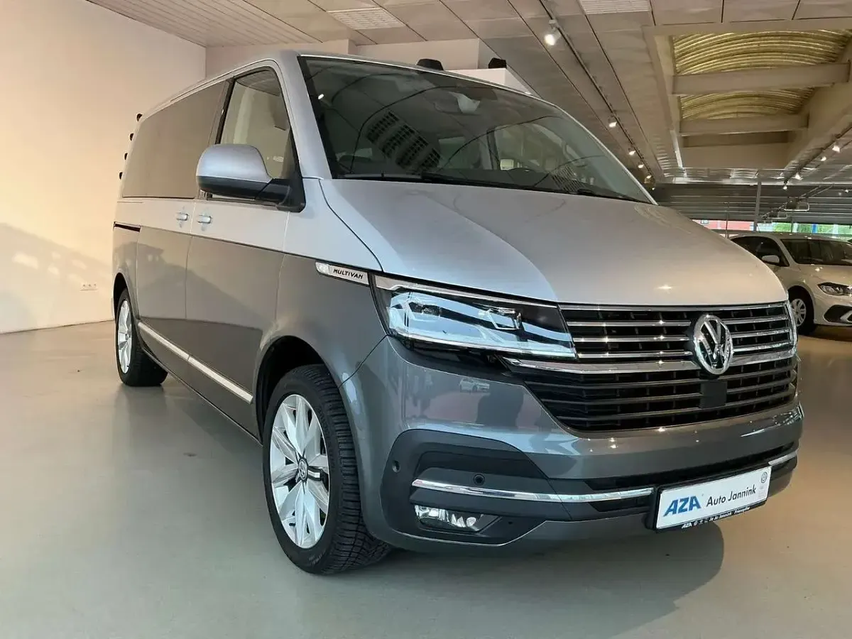 Gebraucht VW Multivan Comfortline 204 PS (150 kW) 2022 Silber Van / Kleinbus