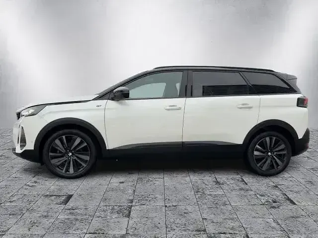 Gebraucht Peugeot 5008 GT 131 PS (96 kW) 2023 Perlmutt weiß SUV