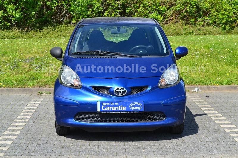 Gebraucht Toyota Aygo 68 PS (50 kW) 2007 Blau Kleinwagen