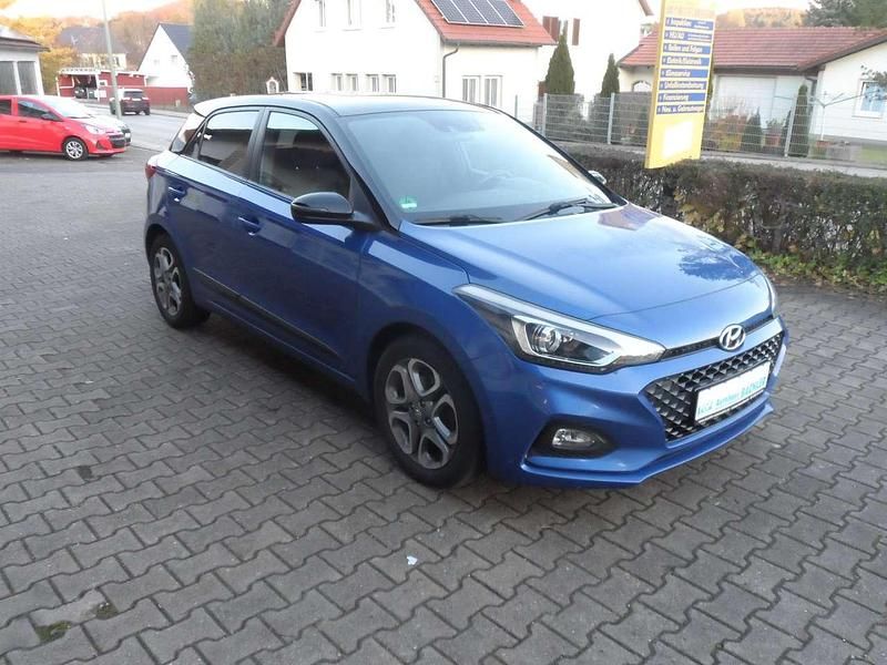 Fjordblau Gebraucht 2019 Hyundai i20 Style Kleinwagen | 10.000 € (Guter Preis) - Bild 1/4