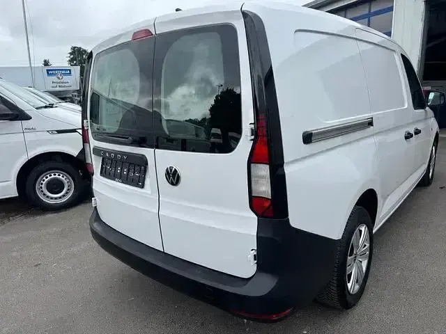 Gebraucht VW Caddy 102 PS (75 kW) 2022 Weiß Van / Kleinbus