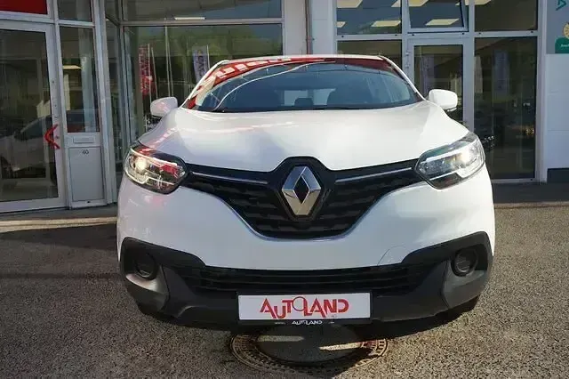 Gebraucht Renault Kadjar Life 140 PS (102 kW) 2019 Weiß SUV