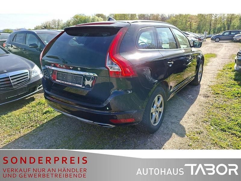 Gebraucht Volvo XC60 Summum 220 PS (161 kW) 2015 Onyx black SUV