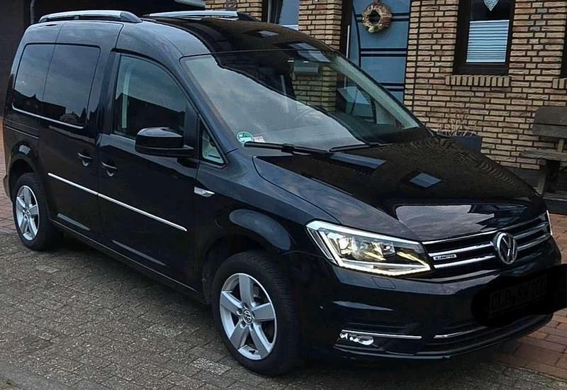 Schwarz Gebraucht 2018 VW Caddy Highline Van / Kleinbus | 15.999 € (Fairer Preis) - Bild 1/4