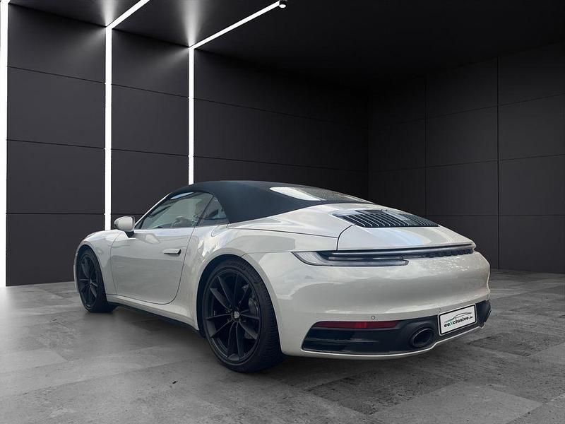 Gebraucht Porsche 911 385 PS (283 kW) 2021 Grau Cabrio