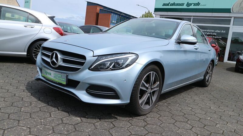 Diamantsilber metalliclack Gebraucht 2014 Mercedes C220 Avantgarde Limousine | 11.990 € (Fairer Preis) - Bild 1/4