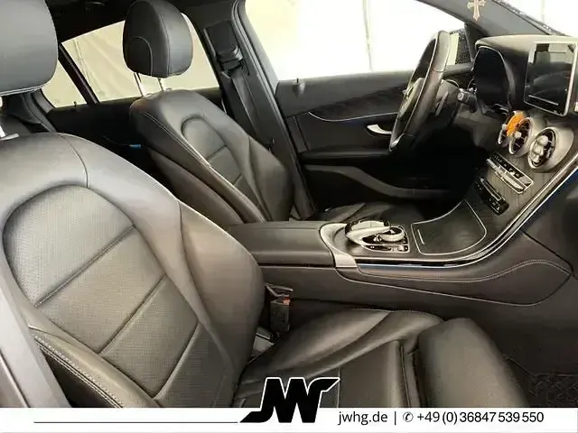 Gebraucht Mercedes GLC250 211 PS (155 kW) 2018 Schwarz SUV