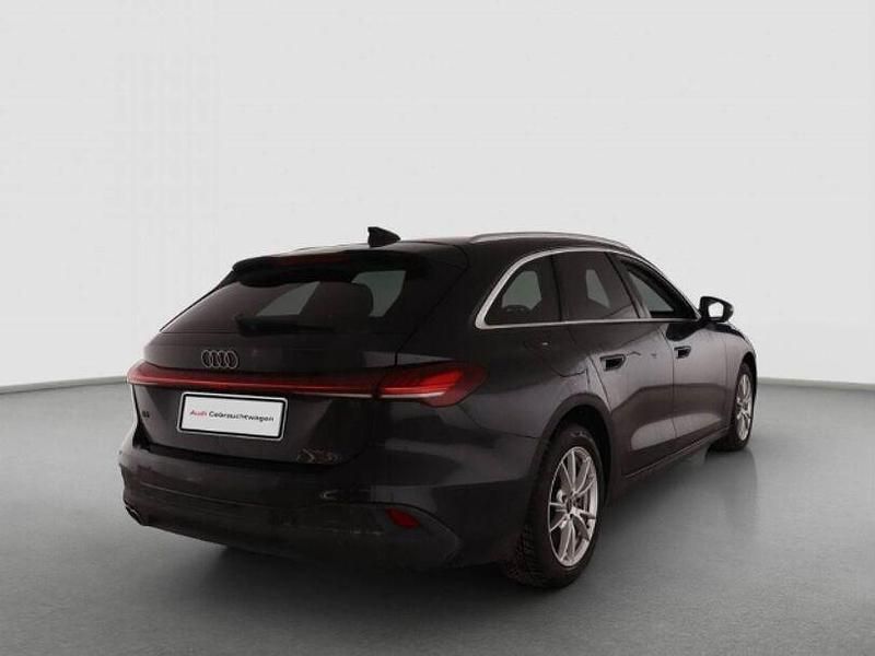 Gebraucht Audi A5 Sport 204 PS (150 kW) 2025 Schwarz Kombi