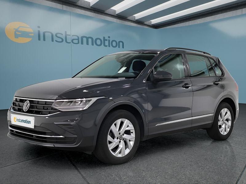 Gebraucht VW Tiguan 131 PS (96 kW) 2022 Grau SUV
