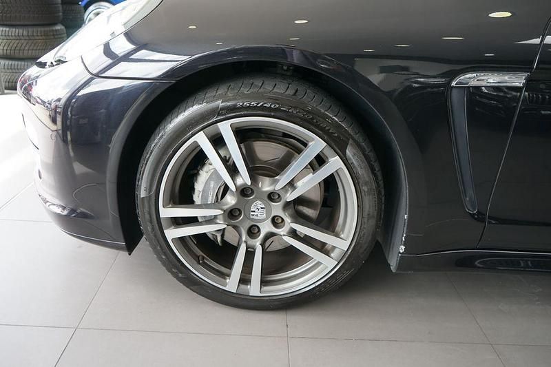 Gebraucht Porsche Panamera 299 PS (219 kW) 2012 Basaltschwarzmetallic Limousine