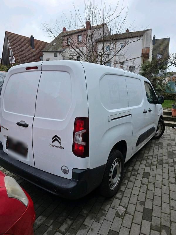Gebraucht Citroën Berlingo 95 PS (69 kW) 2019 Weiß Van / Kleinbus