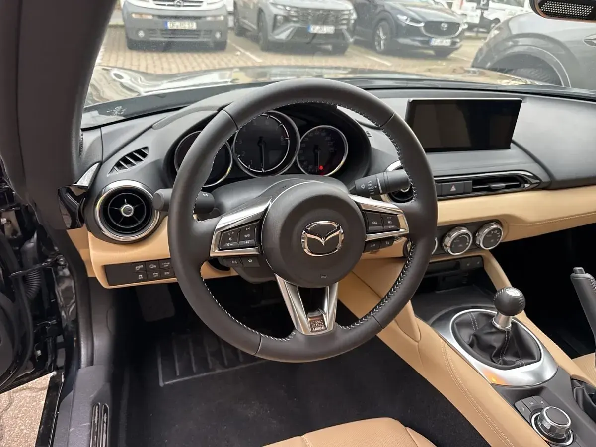 Gebraucht Mazda MX5 Kazari 132 PS (97 kW) 2025 Beige Cabrio