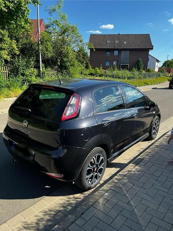 Schwarz Gebraucht 2013 Fiat Punto Kleinwagen | 3.780 € (Fairer Preis) - Bild 1/4