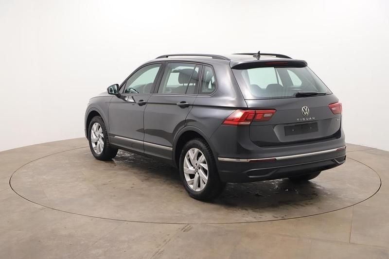 Gebraucht VW Tiguan 150 PS (110 kW) 2022 Grau SUV