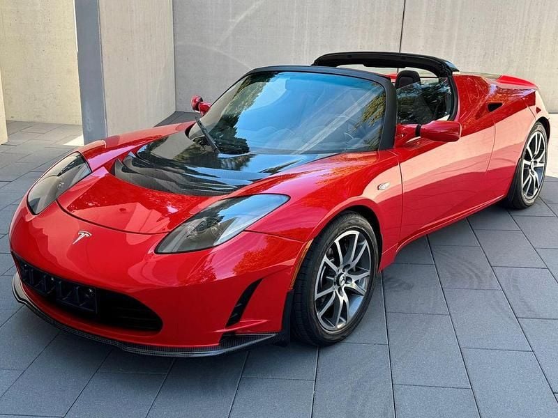 Rot Gebraucht 2011 Tesla Roadster Cabrio | 102.950 € - Bild 1/4