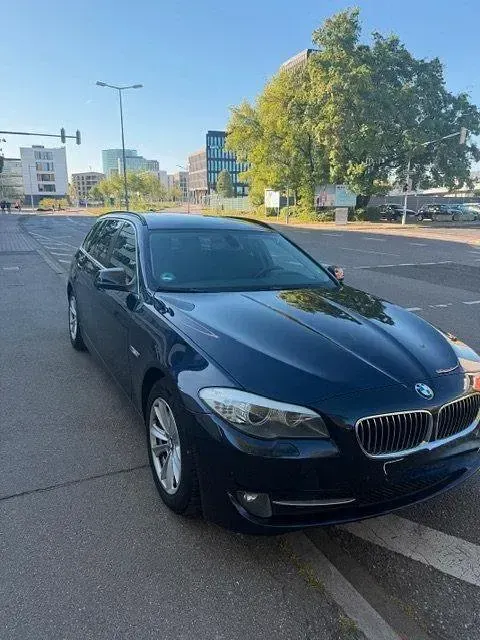 Second-hand BMW 525 204 CP (150 kW) 2011 Albastru Break