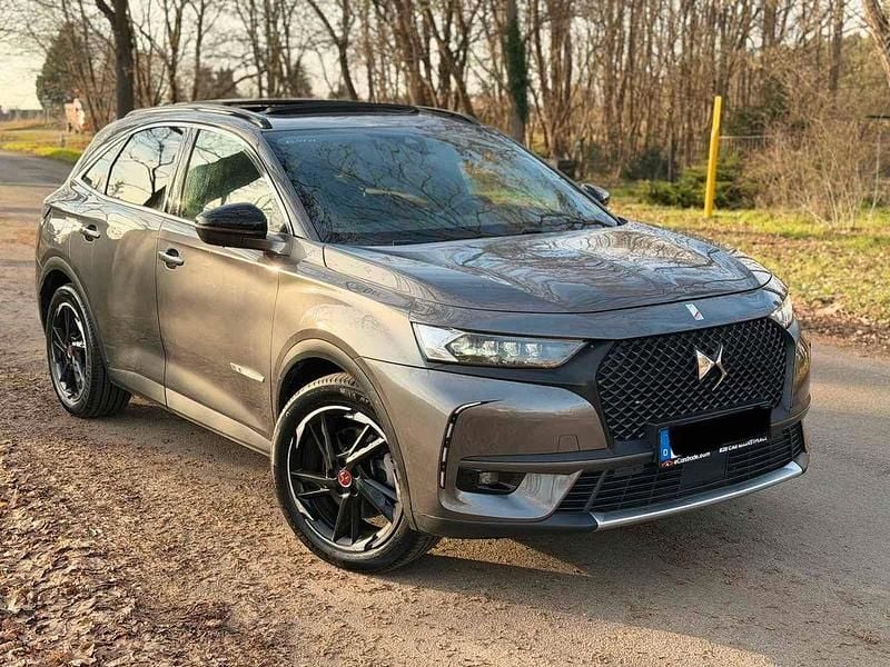 Grau Gebraucht 2022 DS Automobiles DS7 Crossback Performance SUV | 18.200 € (Superpreis) - Bild 1/4