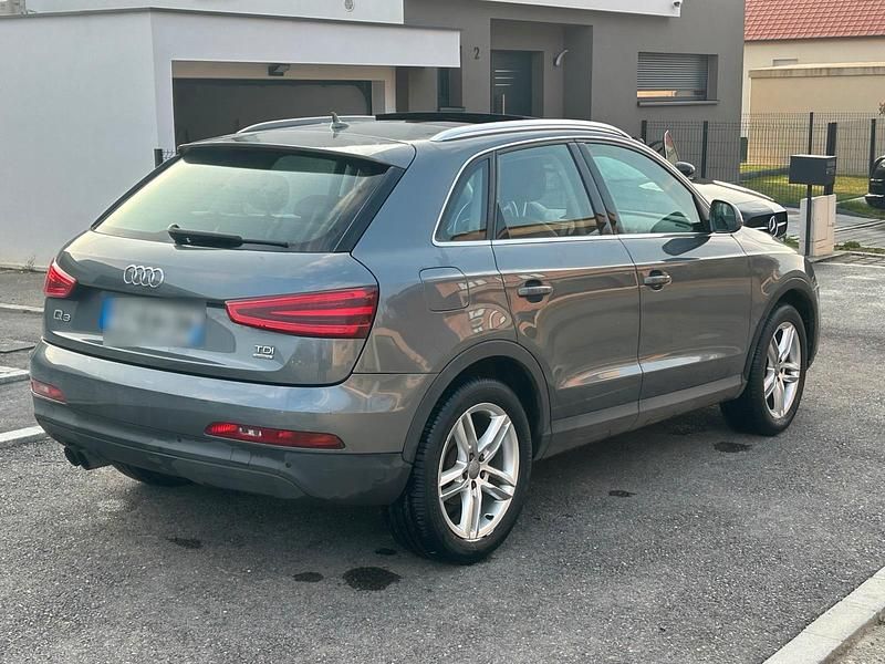 Gebraucht Audi Q3 177 PS (130 kW) 2012 Grau SUV