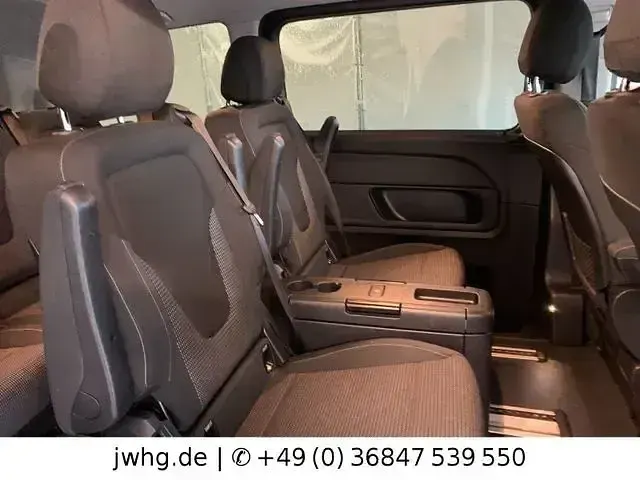 Gebraucht Mercedes EQV300 150 kW (204 PS) 2021 Grau Van / Kleinbus
