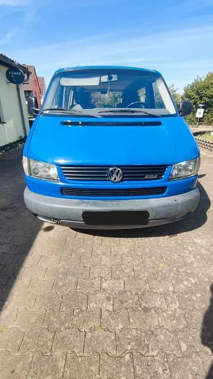 Brugt VW Caravelle 102 HK (75 kW) 2000 Blå Van
