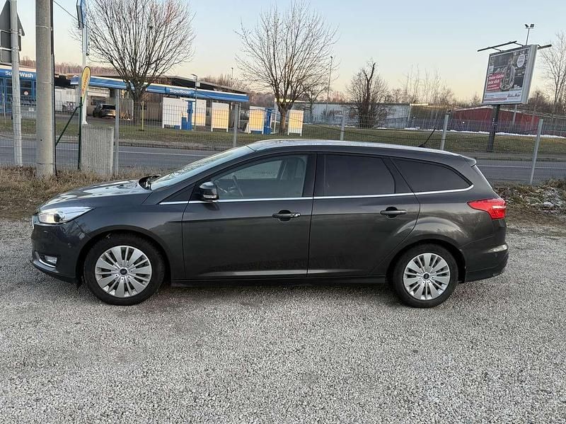 Gebraucht Ford Focus Business Edition 150 PS (110 kW) 2017 Grau Kombi