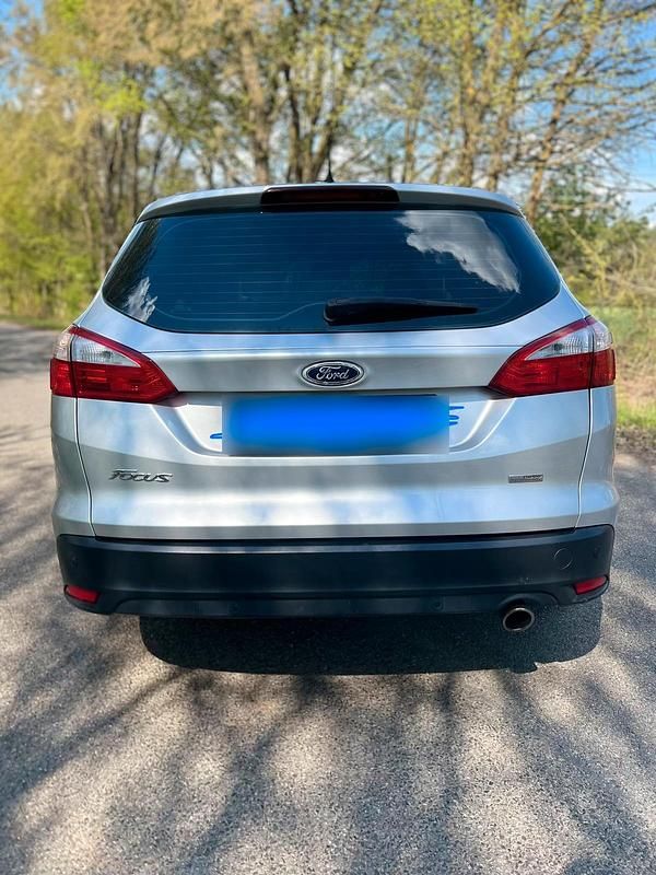 Second-hand Ford Focus Titanium 150 CP (110 kW) 2012 Gri Break