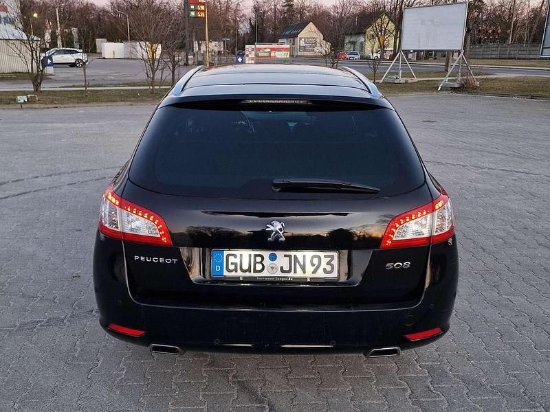 Gebraucht Peugeot 508 SW 181 PS (133 kW) 2015 Schwarz Kombi