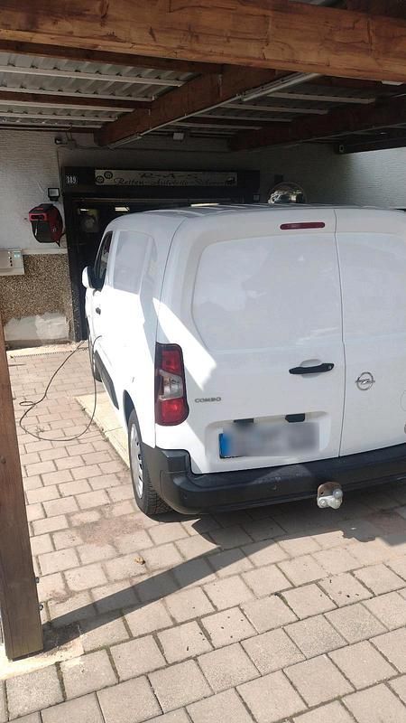 Gebraucht Opel Combo 101 PS (74 kW) 2019 Weiß Van / Kleinbus