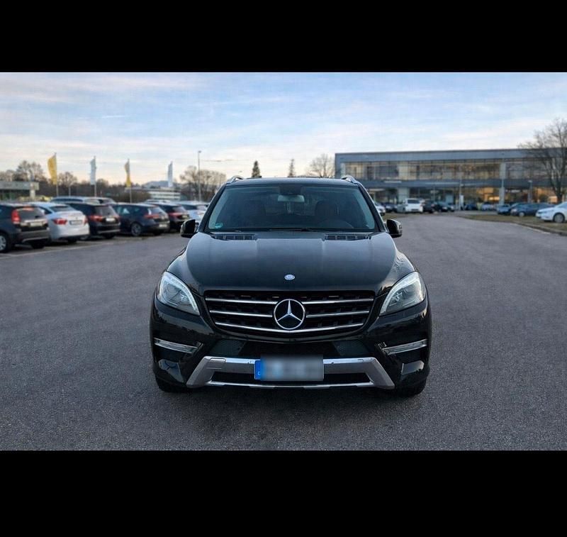 Gebraucht Mercedes ML350 AMG line 258 PS (189 kW) 2012 SUV