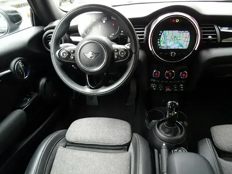 Gebraucht Mini Cooper S 178 PS (130 kW) 2021 Schwarz (midnight black met (schwarz)) Kleinwagen
