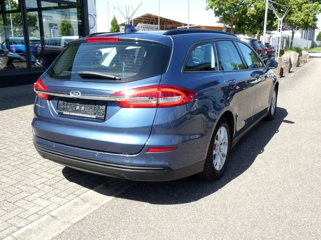 Gebraucht Ford Mondeo 150 PS (110 kW) 2020 Blau Limousine