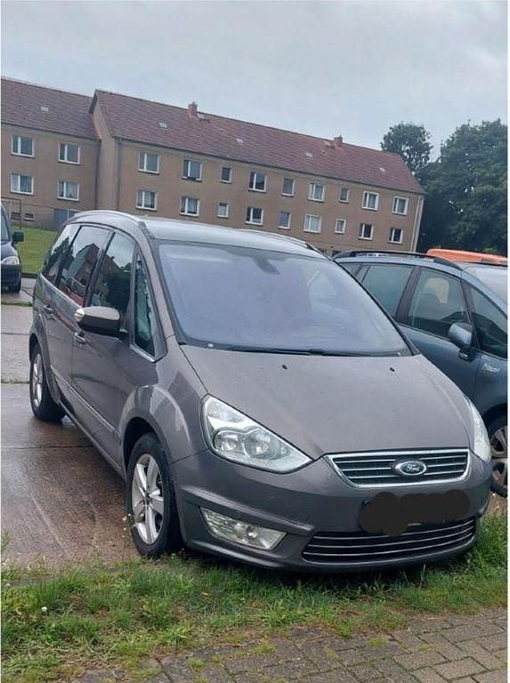 Gebraucht Ford Galaxy Titanium 200 PS (147 kW) 2014 Braun Van / Kleinbus